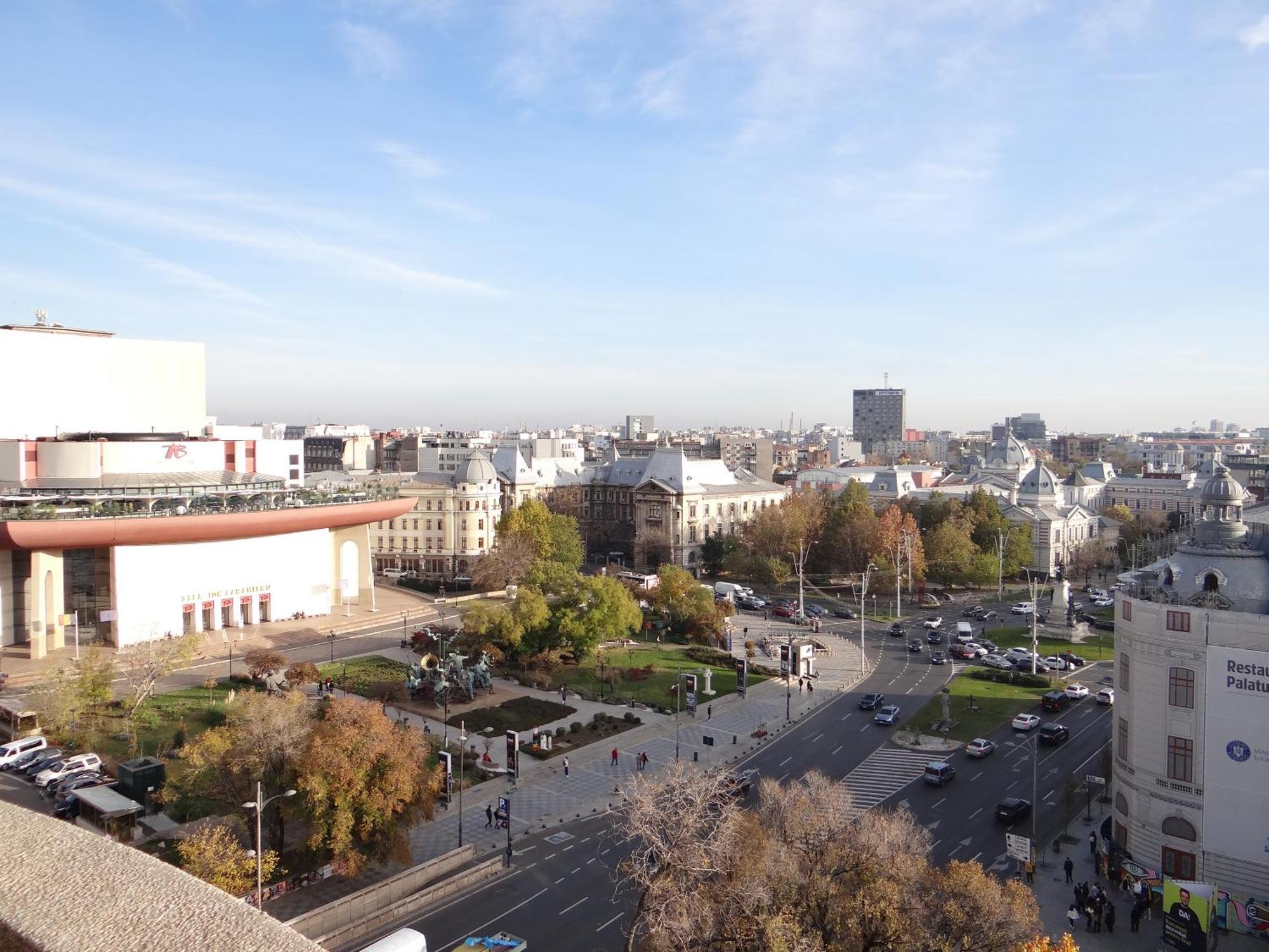 The One Balcescu- Best View Over City Center Bucarest Extérieur photo